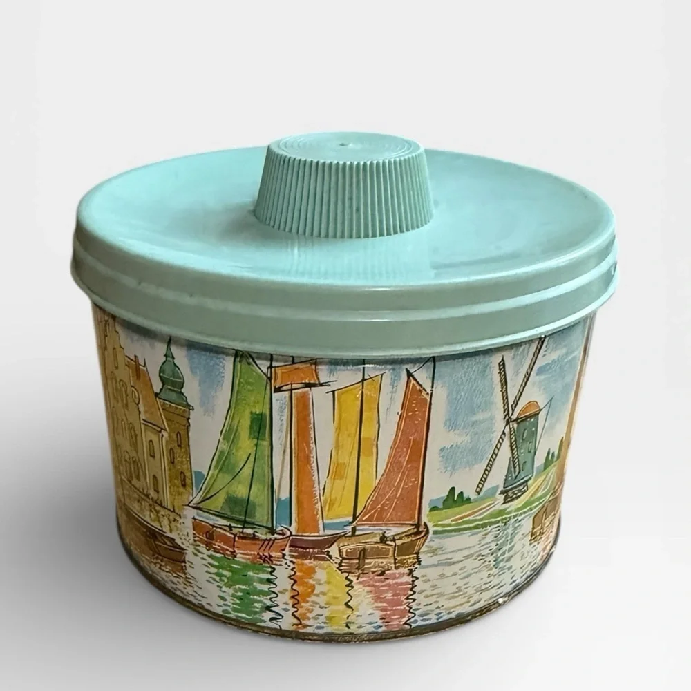 Vintage Mrs. Leland's Old Fashioned Golden Butter Bits Candy Tin - 1958/1961